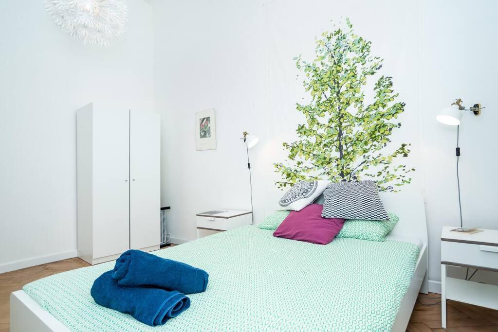 Bright, Spacious In The Historic Centre *