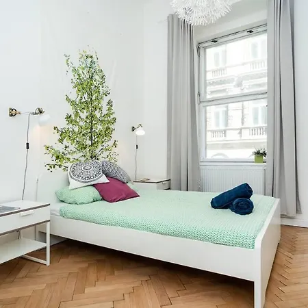 Bright, Spacious Apartment In The Historic Centre Praha Exteriér fotografie